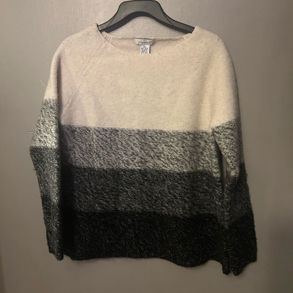 Savannah Ombre Crew Neck Sweater in Cream, Gray, Black